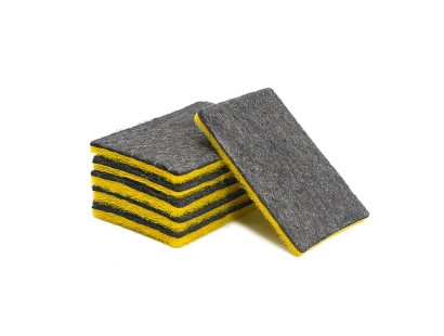 Cleaning and polishing wipe